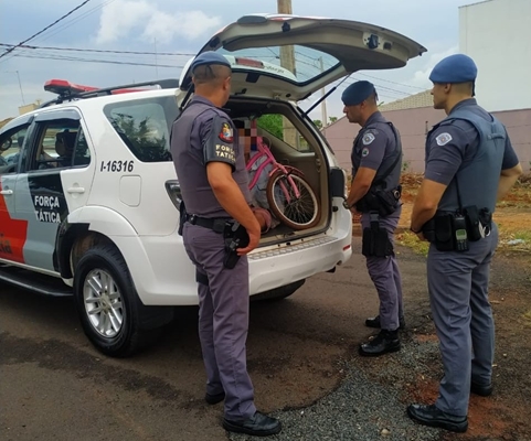 PM PRENDE LADRÃO DE FIAÇÃO E GÁS EM INDÚSTRIA