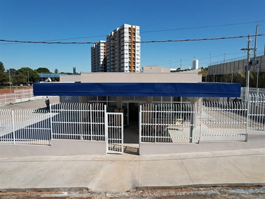 Jorge Seba recebe governador para inauguração de clínica pet