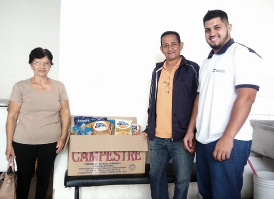 CASAL DOA ALIMENTOS MENSALMENTE PRA SANTA CASA
