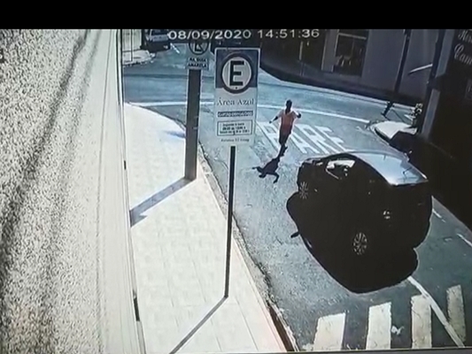 Ladrão tenta assalto em PARE do centro de Votuporanga