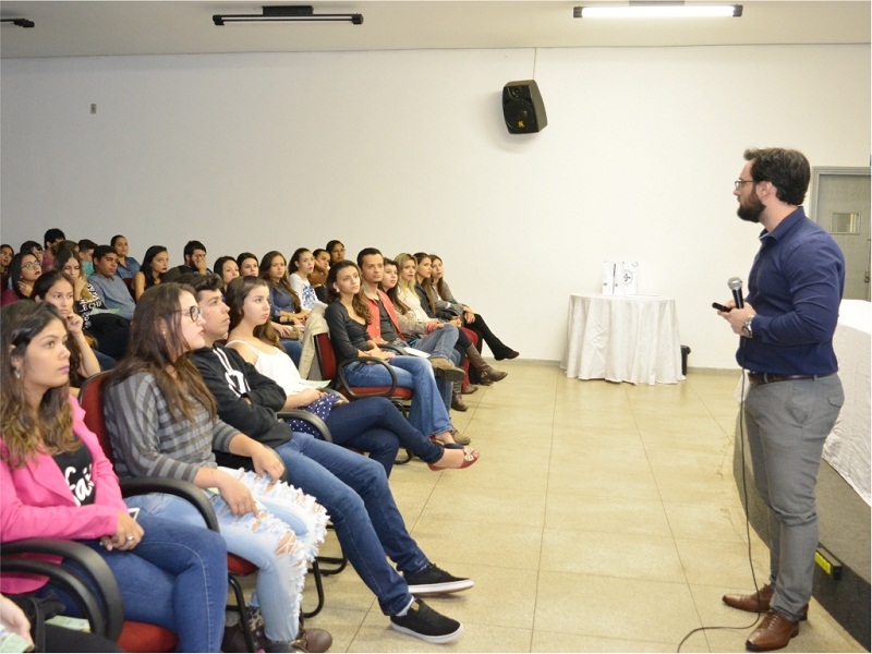 Biomedicina é tema de simpósio em Votuporanga 