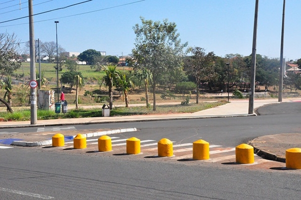 Entradinha perigosa em avenida é fechada pela Secretária de Trânsito 