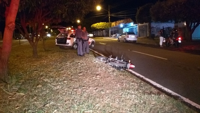 MOTOCICLISTA GRAVEMENTE FERIDA EM ACIDENTE EM VOTUPORANGA