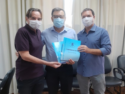 Empresários doam 2 terrenos para a Santa Casa