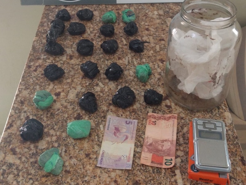 Vovô traficante que escondia droga no colchão é preso em Votuporanga