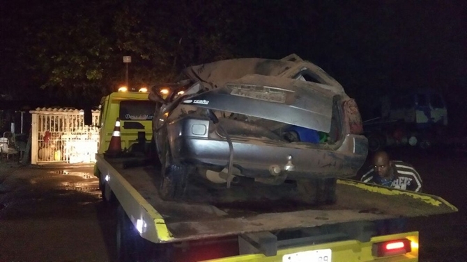 HOMEM DE 32 ANOS MORRE EM CAPOTAMENTO EM ESTRADA