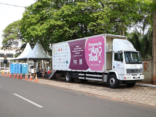 Carreta do Hospital do Amor fica em Votuporanga 