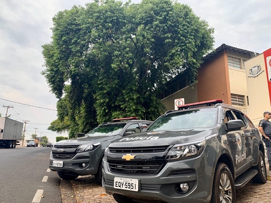 QUATRO BANDIDOS MORREM EM TIROTEIO COM A POLÍCIA