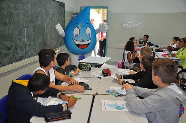 NOVO SAEVINHO JÁ VISITA ESCOLAS DE VOTUPORANGA