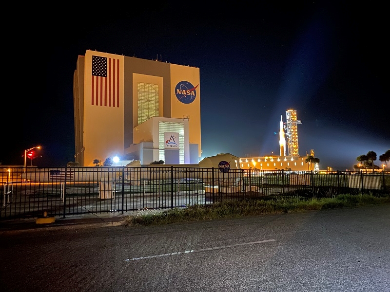 NASA desenvolve roupas para nova missão lunar