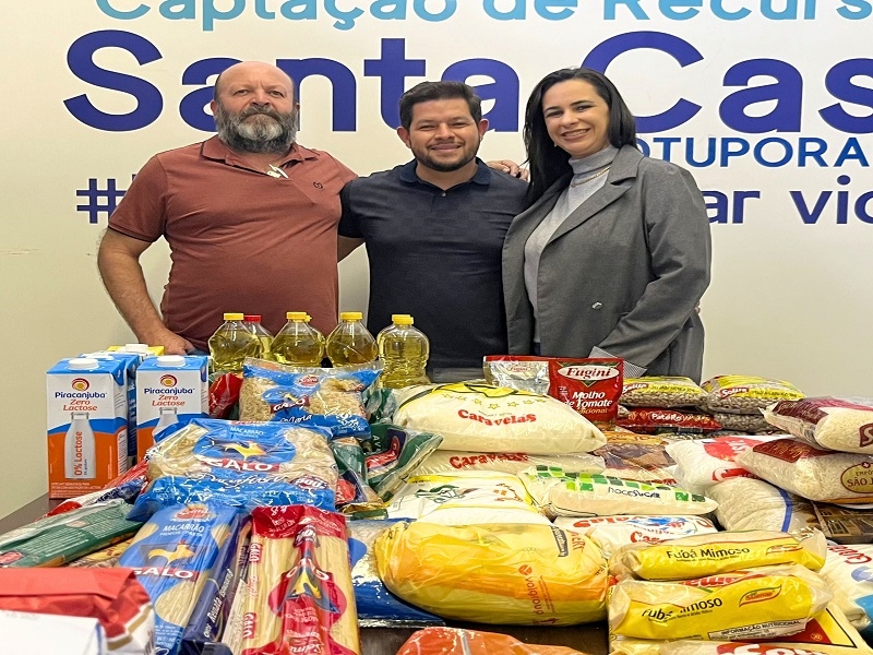 Conecta Eventos destina alimentos para a Santa Casa