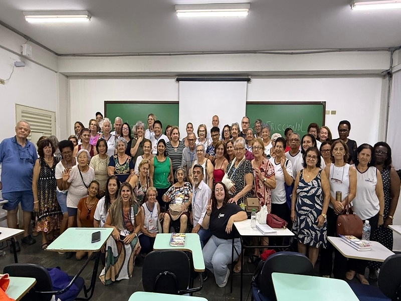 Confraternização no encerramento do 2º semestre da Uniati