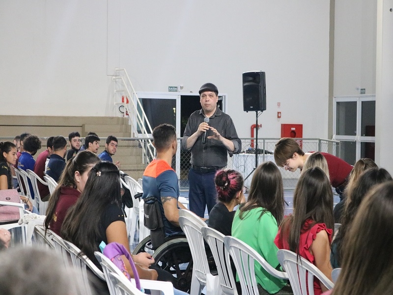 UNIFEV tem aula magna para seis graduações 