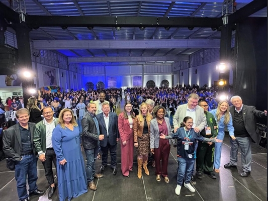 Carlão Pignatari na abertura da XXI Olimpíada Estadual das APAEs