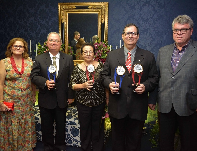 UNIFEV É HOMENAGEADA EM ITURAMA-MG