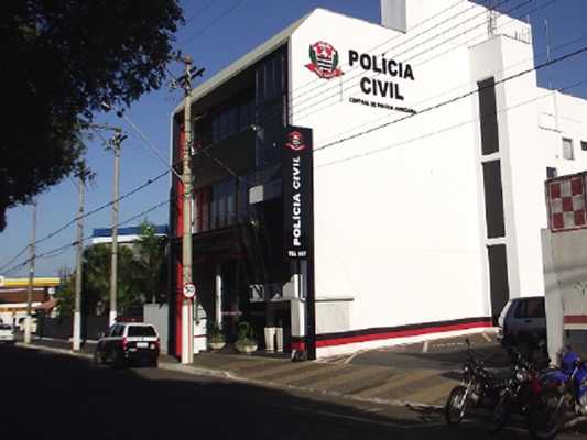 HOMEM É ASSASSINADO COM VÁRIA FACADAS EM JALES