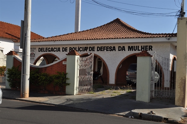 POLÍCIA INVESTIGA SUSPEITA DE ESTUPRO DE CRIANÇA DE 4 ANOS