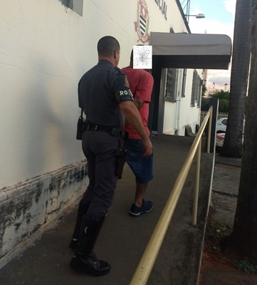 PM DE VOTUPORANGA PRENDE DOIS POR TRÁFICO NO SANTA AMÉLIA 