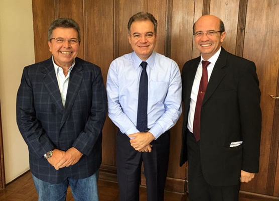 Dado e Carlão cobram verba da Santa Casa 