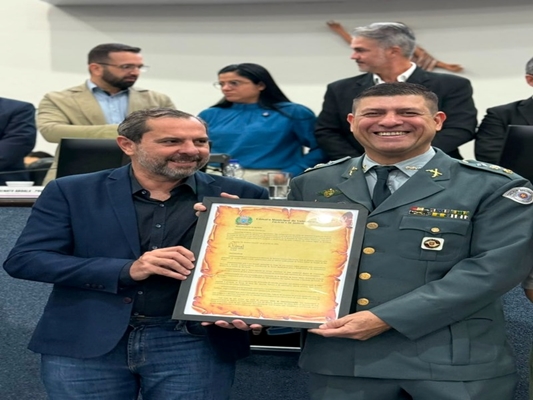 Câmara homenageia tenente-coronel da Polícia Ambiental