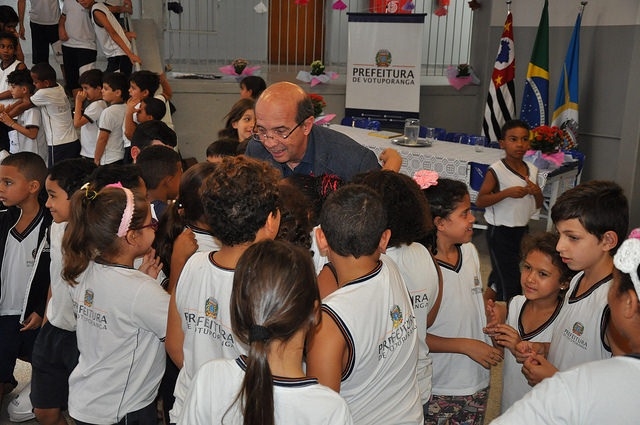 REVITALIZAÇÃO DA ESCOLA PIERONI É ENTREGUE