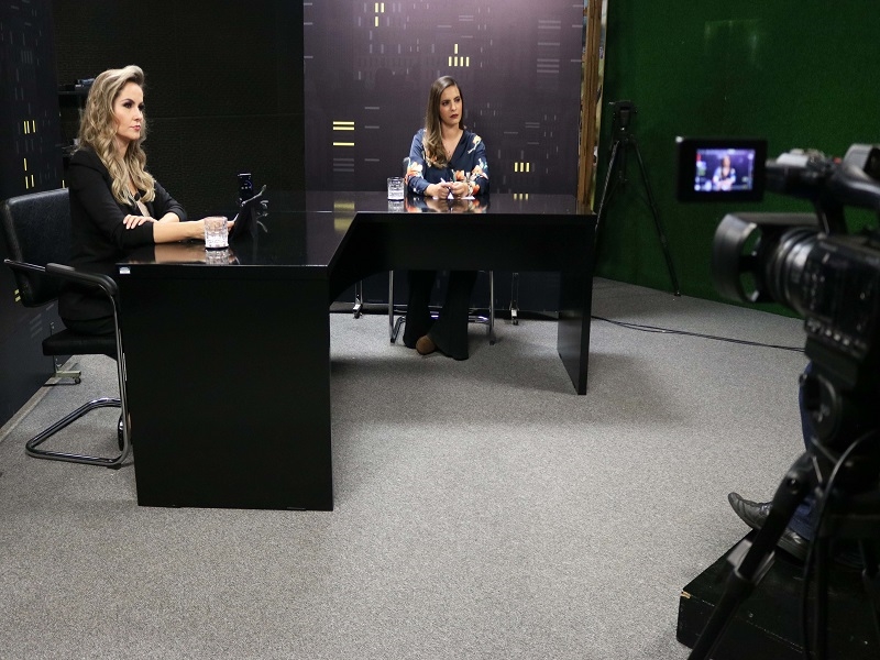 Programa Coletiva entrevista candidatos a prefeito