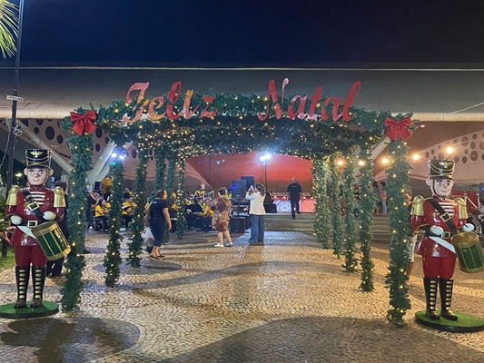 Toda noite tem atrações noturnas até o Natal