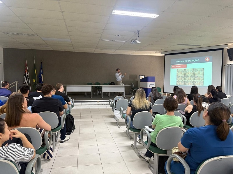 Santa Casa promove capacitação sobre manejo de cefaleia e enxaqueca