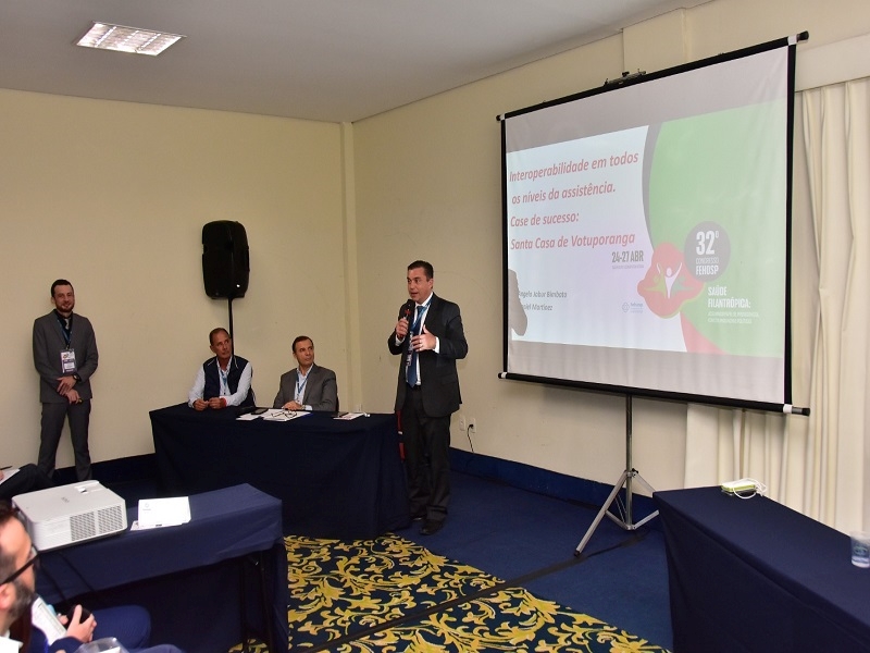 Santa Casa é sucesso no Congresso Fehosp