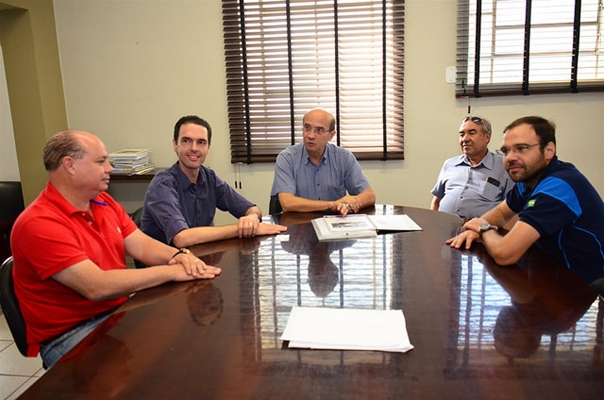 Dado anuncia nova empresa que vai gerar 20 empregos em Votuporanga
