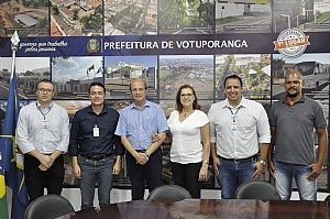 AMIGÃO DOA PRÊMIO PRA CONCURSO DE NATAL