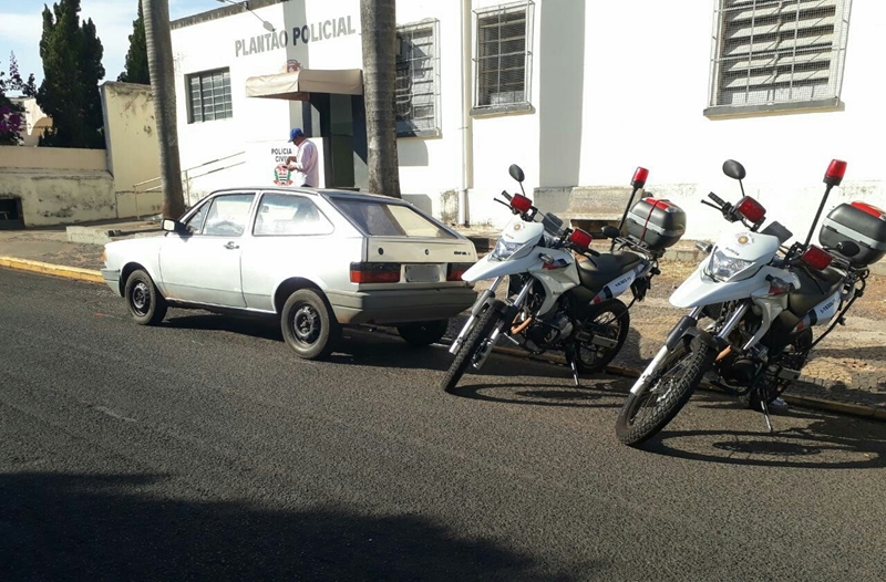 ROCAM RECUPERA CARRO DE ESTELIONATO
