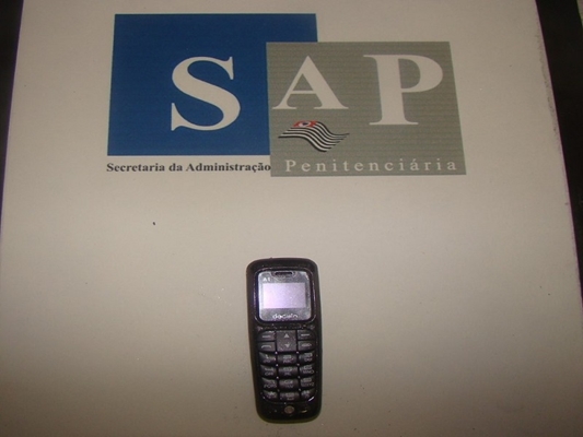 MULHER DETIDA COM CELULAR NA VAGINA NO PRESÍDIO DE RIOLÂNDIA