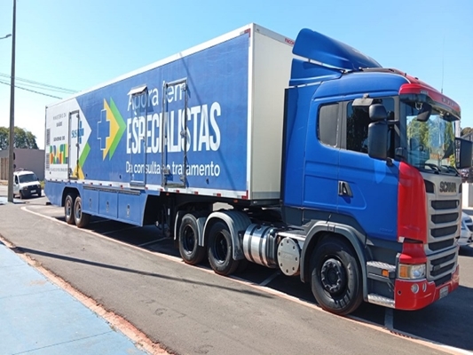 Votuporanga recebe carreta do programa Agora Tem Especialistas