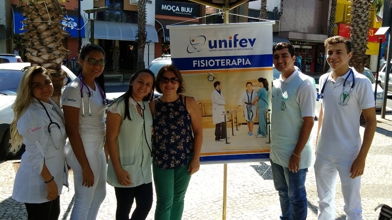 ALUNOS DA UNIFEV NO PEDALANDO PELA APAE