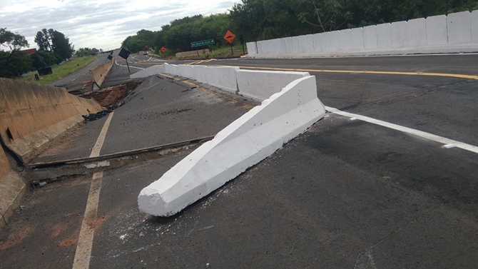 TRÂNSITO É LIBERADO APÓS REPARO DE PONTE