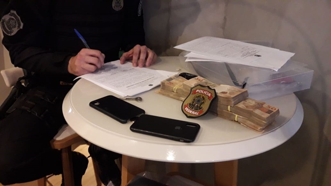 PF faz 2ª operação em faculdade de Fernandópolis