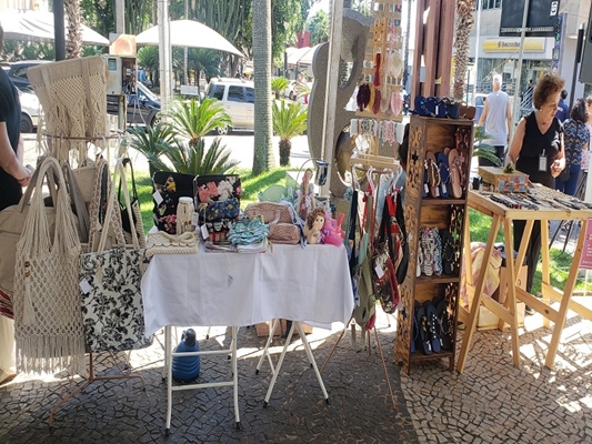 Feira do Artesanato na Concha Acústica de Votuporanga