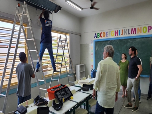 Prefeitura segue com manutenção e limpeza de ar-condicionado