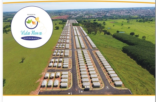 Donos de 575 casas do Vida Nova Votuporanga recebem chaves 