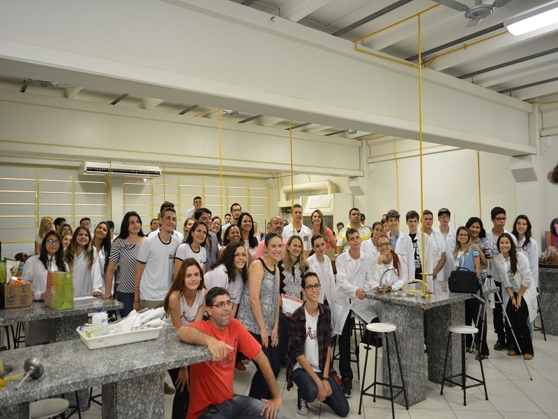 Alunos fazem concurso de 