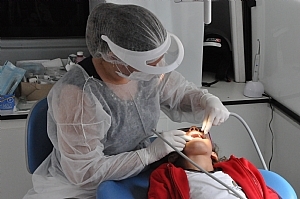 ODONTO MÓVEL CHEGA NA ESCOLA 