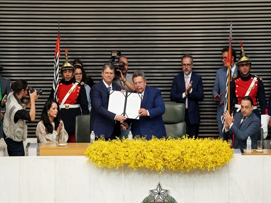Carlão Pignatari empossa novo governador Tarcísio 