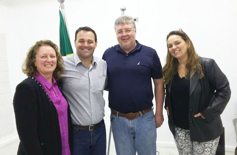 Professor Ortin conquista título de mestre