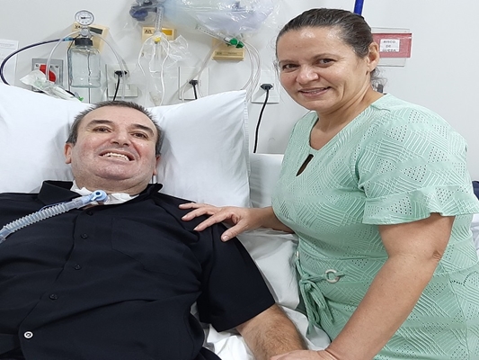 Paciente tem alta após 82 dias internado na Santa Casa