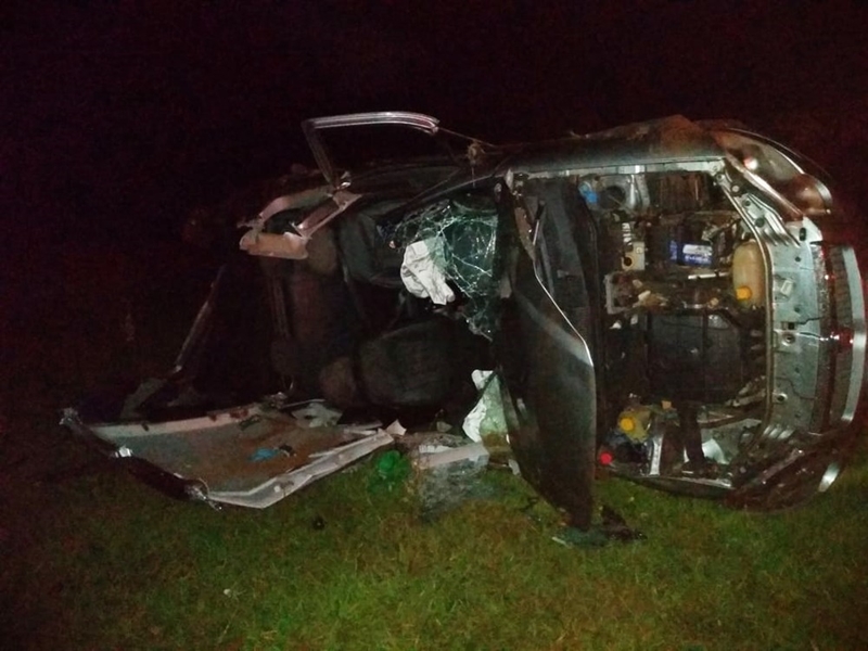 PASSAGEIRO MORRE EM CAPOTAMENTO NA REGIÃO 