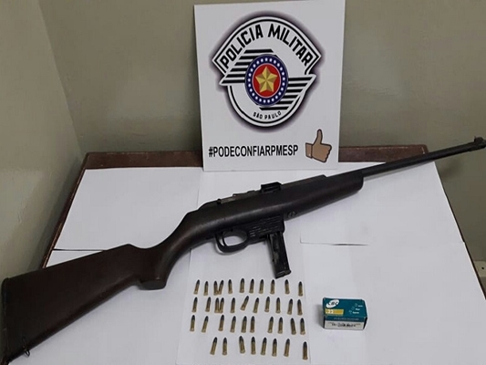PM DE VOTUPORANGA DETÉM HOMEM COM RIFLE 