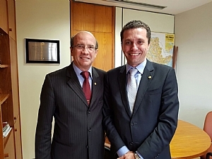 Dado se encontra com Pinato 