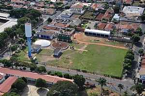FALTA ÁGUA POR CAUSA DE LIMPEZA