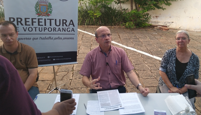 Novo decreto libera feirantes e depósitos de construção